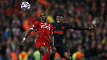 Thomas en una acci&oacute;n con Man&eacute; en el Liverpool-Atl&eacute;tico. Arsenal y United viven pendientes de &eacute;l. 