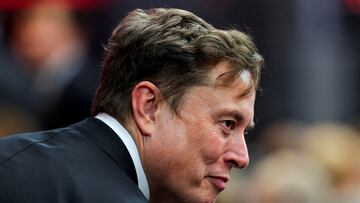 Elon Musk ha dado por inaugurado Grokipedia, una enciclopedia virtual que busca competirle de lleno, poco a poco y escalonadamente a Wikipedia. REUTERS/Daniel Cole/File Photo