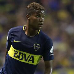 Barrios, el más participativo del mediocampo de Boca