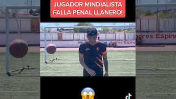 Mexicano campeón Sub-17 falla penal en el llano y se vuelve viral