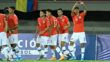 Futbol, Ecuador vs Chile.
 Preolimpico Colombia 2019.
 Grupo A
 Los jugadorese Chile festejan el autogol de Ecuador, durante el partido 2019 disputado en el estadio Hernan Ramirez Villegas, en Pereira, Colombia
 18/01/2020
 Vizzorimages/Photosport
 
 Football, UEcuador vs Chile.
 Pre olimpic Colombia 2020.
 Chilean players celebrate autogoal of Ecuador during the Pre Olimpic Colombian football match held at the Hernan Ramirez Villegas stadium in Pereira, Colombia.
 18/01/2020 
 VizzorimagesPhotosport