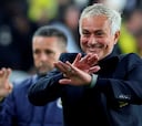Mourinho seguirá incluso si se queda sin título