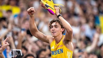 El motivo de peso por el que Mondo Duplantis bate sus récords centímetro a centímetro