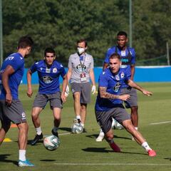 El Depor forma tres grupos para realizar nueve entrenamientos