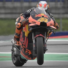 Pol se reivindica con la KTM y Dovizioso ya está de vuelta
