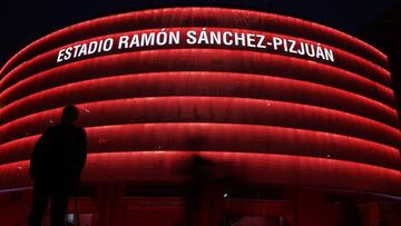 Soccer Football - Sevilla v Leicester City - UEFA Champions League Round of 16 First Leg - Ramon Sanchez Pizjuan Stadium, Seville, Spain - 22/2/17 General view outside the stadium before the match Reuters / Paul Hanna Livepic