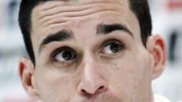 José Callejón, futbolista del Real Madrid, reconoció hoy en rueda de prensa que Lionel Messi llamó "muñeco" de Mourinho al segundo entrenador del conjunto blanco, Aitor Karanka.