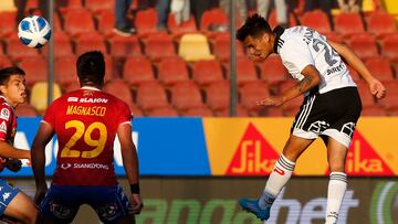 Futbol, Union Espanola vs Colo Colo.
Fecha 9, campeonato Nacional 2022.
El jugador de Colo Colo Carlos Villanueva, derecha, convierte su gol contra Union Espanola durante el partido por la primera division disputado en el estadio Santa Laura.
Santiago, Chile.
10/04/2022
Jonnathan Oyarzun/Photosport
Football, Union Espanola vs Colo Colo.
9th date, 2022 National Championship.
Colo Colo`s player Carlos Villanueva, right , scores his goal against Union Espanola during the first division match held at the Santa Laura stadium in Santiago, Chile.
04/10/2022
Jonnathan Oyarzun/Photosport