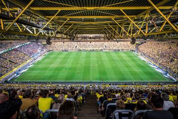 El templo del Borussia Dortmund tiene capacidad para 62.000 espectadores.