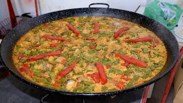 La paella valenciana, uno de los platos a encontrar cerca del estadio de Mestalla