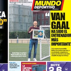 Iniesta ya hace sus memorias en la prensa de Barcelona