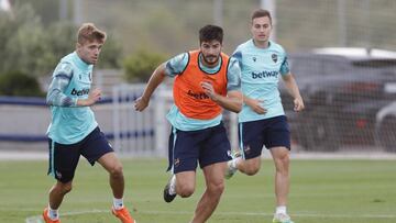 23/09/20
 LEVANTE UD
 CIUDAD DEPORTIVA BU&bdquo;OL
 ENTRENAMIENTO
 MELERO
 FRAN MANZANARA
 
 
 
 
 
 
 
 
 
 
 
 
 
 
 
 
 
 
 
 
 
 
 
 
 
 
 
 