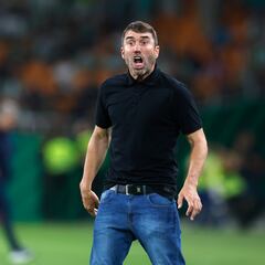 Coudet: “El Atleti, con ese plantel y ese entrenador, saldrá adelante”