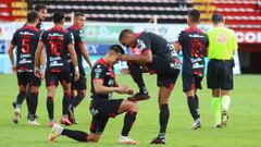 El equipo costarricense se impuso en la final de la Concacaf League a su gran rival, Deportivo Saprissa, y lo volvi&oacute; a batir en el campeonato local.
