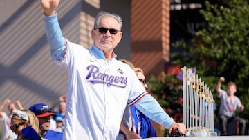 ARLINGTON, TEXAS - NOVEMBER 03: Manager Bruce Bochy #15 of the Texas Rangers waves to fans during the World Series Championship parade at Globe Life Field on November 03, 2023 in Arlington, Texas.   Sam Hodde/Getty Images/AFP (Photo by Sam Hodde / GETTY IMAGES NORTH AMERICA / Getty Images via AFP)