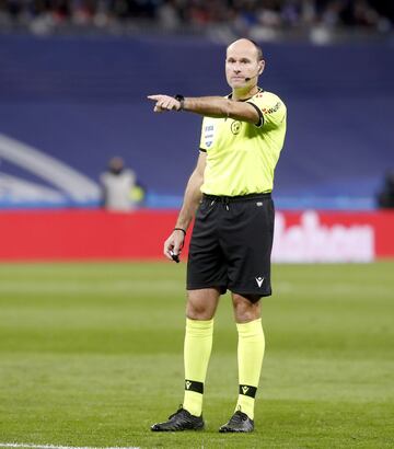 El árbitro Mateu Lahoz.