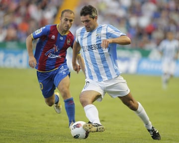 Jérémy Toulalan el El 17 de junio de 2011 fichó por el Málaga tras su paso por el Lyon. En su primera temporada consiguió ser uno de los jugadores más relevantes en la consecución de la clasificación del Málaga para la disputa de la Liga de Campeones de la UEFA 2012/2013