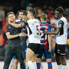 Alessio: "Faltando cuatro jornadas, lo normal es que tengamos que ganar todo"