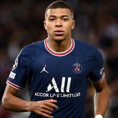 Paris Saint-Germain's French forward Kylian Mbappe looks on during the UEFA Champions League first round group A football match between Paris Saint-Germain's (PSG) and Manchester City at The Parc des Princes stadium in Paris on September 28, 202