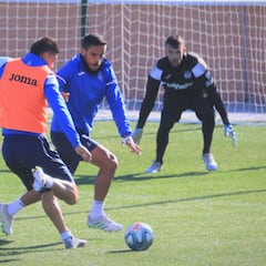 Aguirre recupera la tradición de los entrenos a puerta abierta