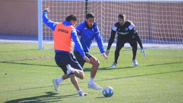 Aguirre recupera la tradición de los entrenos a puerta abierta