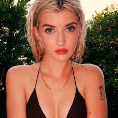 Charlie Sheen y Denise Richards, en guerra por el desembarco de su hija en OnlyFans