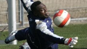 <b>DE VUELTA. </b>Tras jugar la final de la Copa África, Carlos Kameni volverá al equipo inicial.