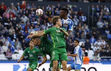 Aprobados y suspensos del Racing en Riazor: siguen de sobresaliente