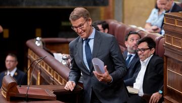 El líder del PP y candidato a la Presidencia del Gobierno, Alberto Núñez Feijóo, durante el pleno de investidura del líder del Partido Popular, en el Congreso de los Diputados, a 27 de septiembre de 2023, en Madrid (España). El presidente del PP y candidato al Gobierno se sometió ayer, 26 de septiembre, a la primera sesión de su debate de investidura en el Congreso, que duró siete horas y media y fue el primero en el que se escuchan discursos en lenguas cooficiales con el uso de pinganillos para recibir la traducción simultánea. Hoy, se vota su candidatura en 'primera vuelta', resultado que marcará el pleno previsto para celebrarse en 488 horas, el viernes, 29 de septiembre, en caso de Feijóo no logre la mayoría absoluta (176 diputados) que se requiere en el primer intento.
27 SEPTIEMBRE 2023;MADRID;SEGUNDO DÍA SESIÓN INVESTIDURA;CONGRESO DE LOS DIPUTADOS;FEIJÓO
Alberto Ortega / Europa Press
27/09/2023