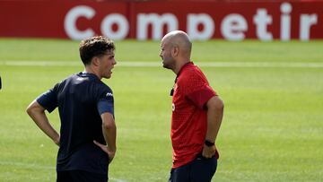 12.09.2023 ENTRENAMIENTO SPORTING
MAREO MENDEZ CHARLA CON RAMIREZ EN EL ENTRENAMIENTO