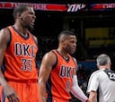 Durant (32+11) evita la cuarta derrota seguida de OKC