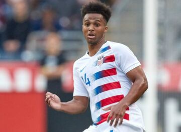 Surgido de la Academia de Sporting Kansas City. El defensor central de 21 años fue cedido al Nac Breda de la Eredividie por el Manchester City. Este año solo ha visto acción en 6 partidos, así que el gran reto es sumar más minutos. Cualidades, las tiene.