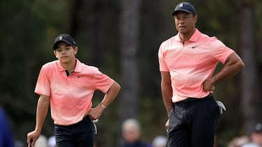 Tiger aconseja a su hijo... jugar como McIlroy: ¡°No me mires a m¨ª, mira a Rory¡±