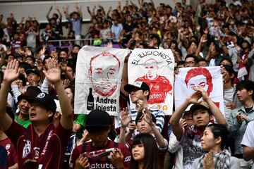 Andrés Iniesta presented at Vissel Kobe.