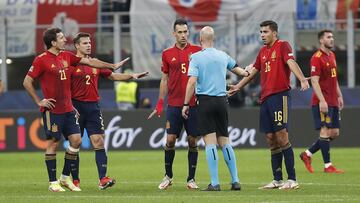 El fuera de juego vuelve al centro del debate en el mundo del fútbol