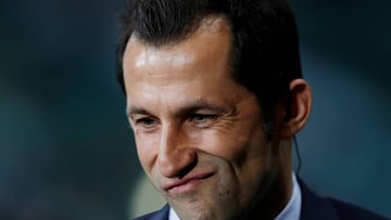 Hasan Salihamidzic antes del partido de Champions ante el Celtic en 2017