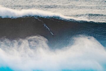 Red Bull Big Wave Awards - Finalista en la categor¨ªa cbdMD XXL Biggest Wave.