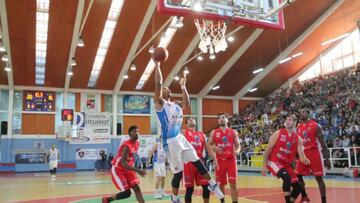 El campeón Valdivia se complica en semifinales tras caer con Ancud