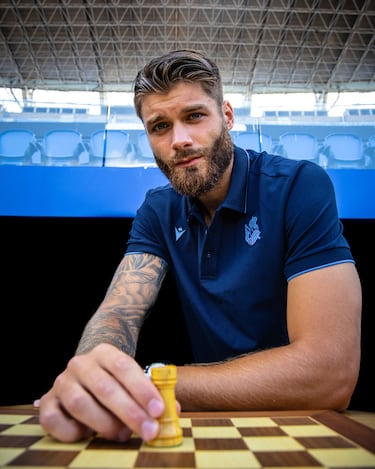 Oficial: Duje Caleta-Car, primer refuerzo de la Real Sociedad para la 2025-26