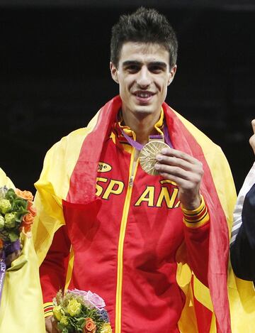 En Londres 2012 todos vibramos con Joel González y su oro en Taekwondo.





