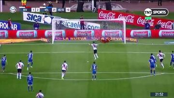 ¡El héroe de la noche! Hoyos le tapó un penal que no fue a Nacho Fernández