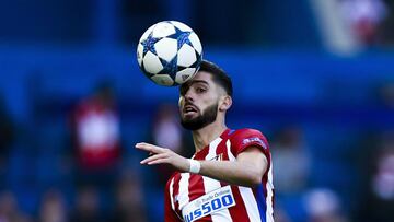 Carrasco, en un partido con el Atlético.