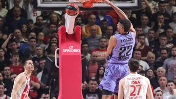 BELGRADE, SERBIA - JANUARY 10: Walter Tavares (L) of Real Madrid dunks the ball near Filip Petrusev (L) and Stefan Markovic (R) of Crvena Zvezda during the 2022-23 Turkish Airlines EuroLeague Regular Season Round 18 game between Crvena Zvezda mts Belgrade and Real Madrid at Aleksandar Nikolic Hall on January 10, 2023 in Belgrade, Serbia. (Photo by Srdjan Stevanovic/Euroleague Basketball via Getty Images)