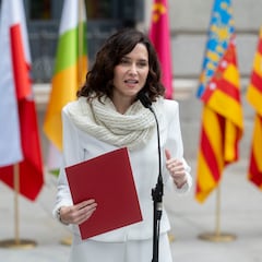 Ayuso defiende a Julio Iglesias y lanza una comparación: “Las mujeres violadas y atacadas están en Irán”