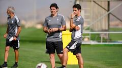 05/07/22 PRETEMPORADA GRANADA ENTRENAMIENTO 
Aitor Karanka junto a Josep Alcacer