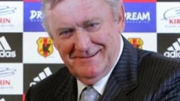 <b>NUEVO ENTRENADOR.</b> La Federación japonesa ha decidido que Ivica Osim sustituya en el cargo de seleccionador nacional a Zico.