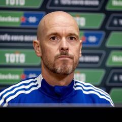 Manchester United appoint Erik ten Hag on three-year deal