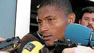 <B>QUIERE SEGUIR</B>. Catanha manifestó ayer a este periódico que se encuentra muy feliz en Vigo y quiere seguir en el Celta.