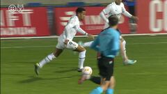 Y Kluivert explotó y de qué manera: qué barbaridad de golazo yéndose de todos