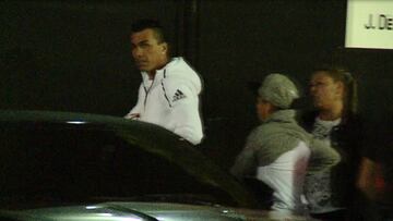 La alegría de Esteban Paredes: ¡Se llevó la pelota del triplete!